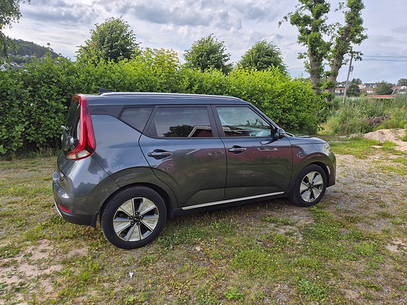 Kia e-Soul 3 of 5