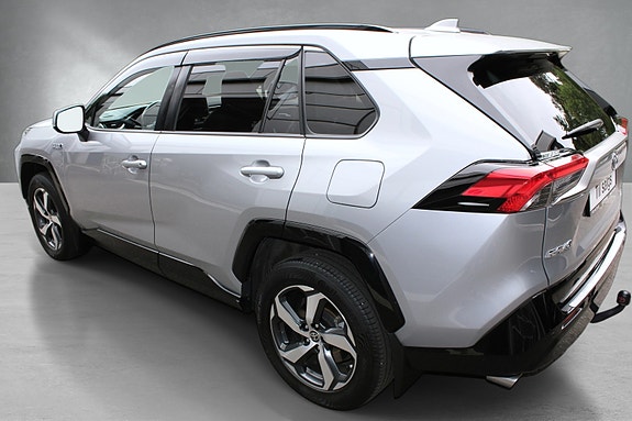 Toyota RAV4 7 of 20