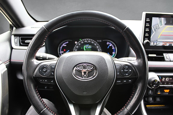 Toyota RAV4 17 of 20