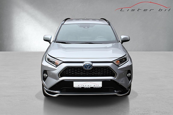 Toyota RAV4 9 of 20