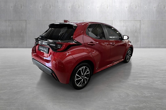 Toyota Yaris 5 of 29
