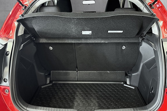 Toyota Yaris 17 of 29