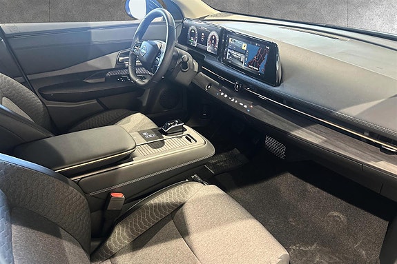 Nissan Ariya 8 of 15