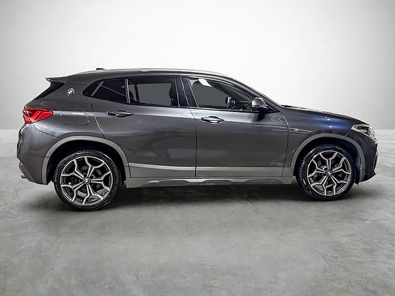 BMW X2 6 of 30