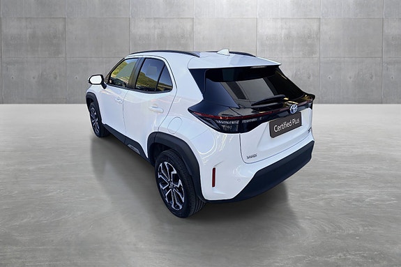Toyota Yaris Cross 3 of 5