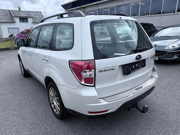 Subaru Forester 7 of 28