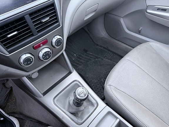 Subaru Forester 14 of 28