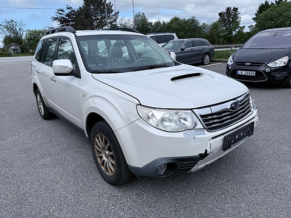 Subaru Forester 3 of 28