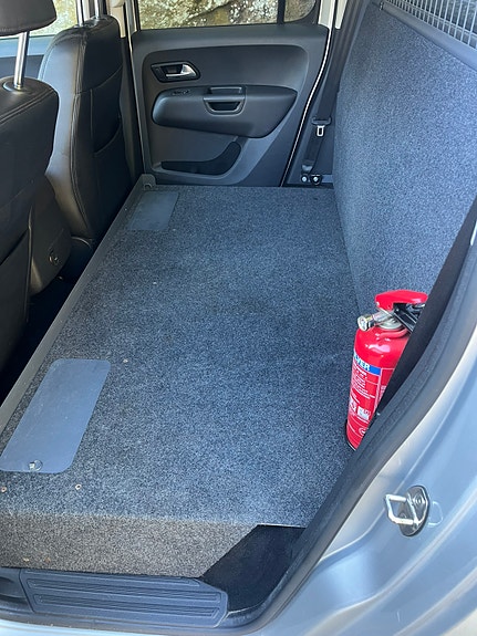 Volkswagen Amarok 12 of 17