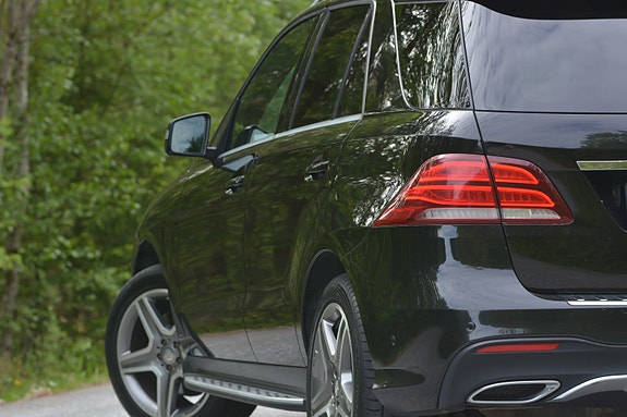 Mercedes-Benz GLE250 d 5 of 5