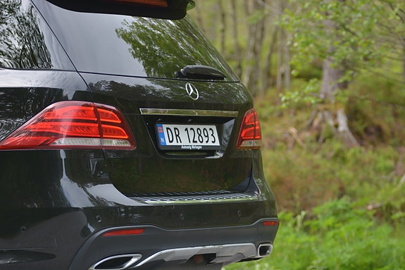 Mercedes-Benz GLE250 d 4 of 5
