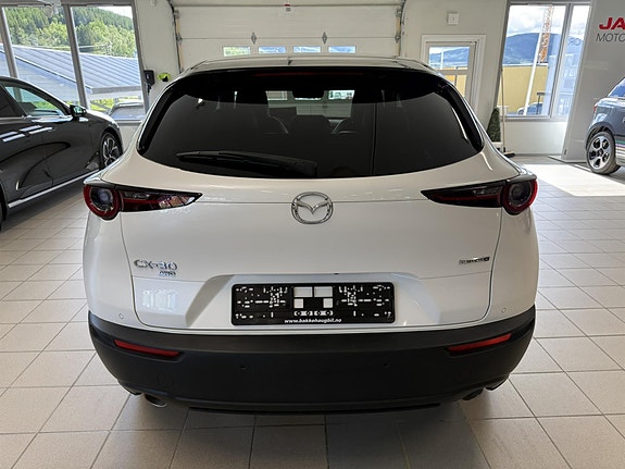 Mazda CX-30 4 of 5