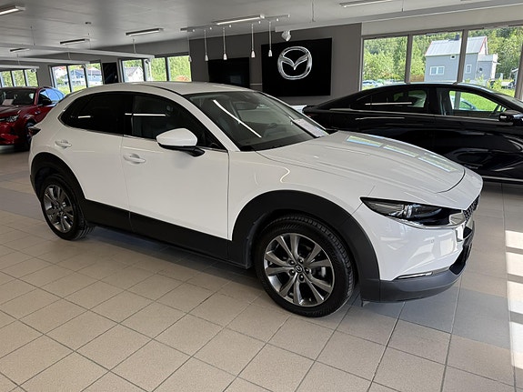 Mazda CX-30 3 of 5