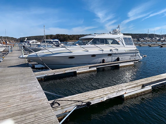 Flott, lite brukt Marex 350 Scandinavia med mye nytt utstyr 2 of 5