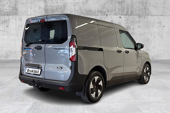 Ford E-Transit Courier 5 of 5