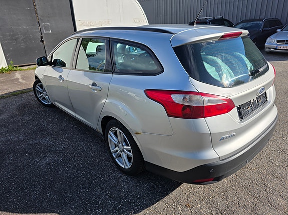 Ford Focus 4 of 17