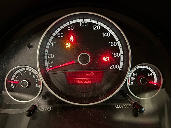 Volkswagen UP! 18 of 30