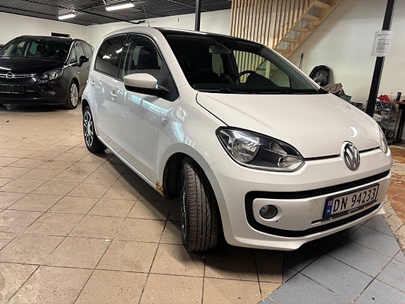 Volkswagen UP! 7 of 30