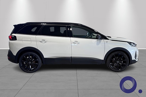 Peugeot 5008 3 of 5
