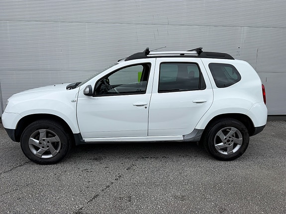 Dacia Duster 2 of 5