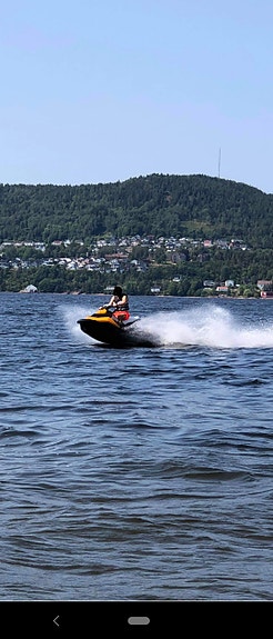 Utleie 2x SeaDoo Spark trixx (fritatt for høyhastighetsbevis) og 17 fot båt 4 of 5