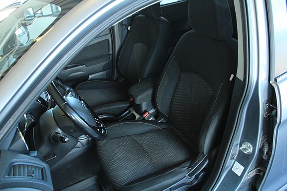 Mitsubishi ASX 7 of 16