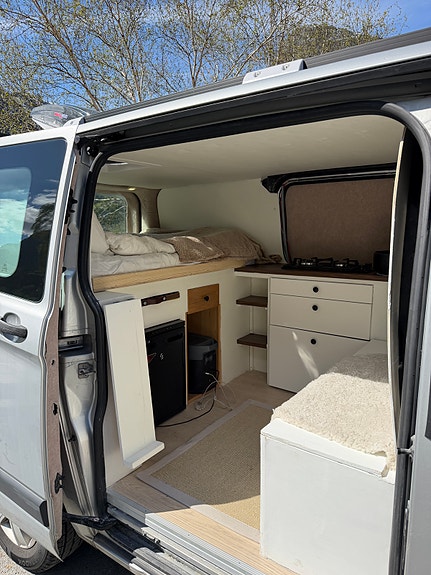 Ford Ford transit 4 of 5