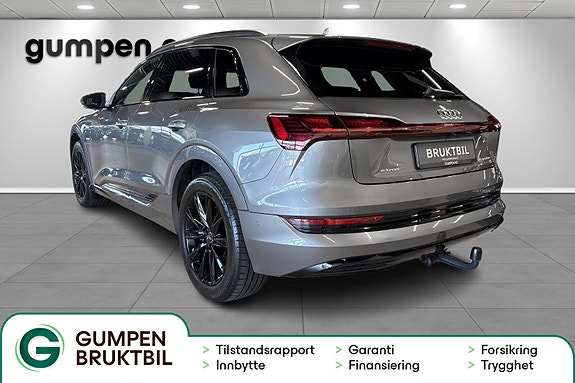 Audi e-tron 3 of 5