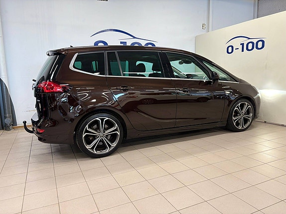 Opel Zafira Tourer 8 of 30
