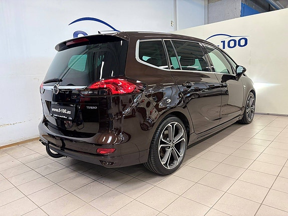 Opel Zafira Tourer 10 of 30