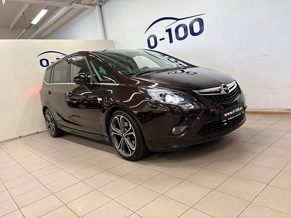 Opel Zafira Tourer 2 of 5