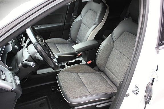 Renault Captur 12 of 19
