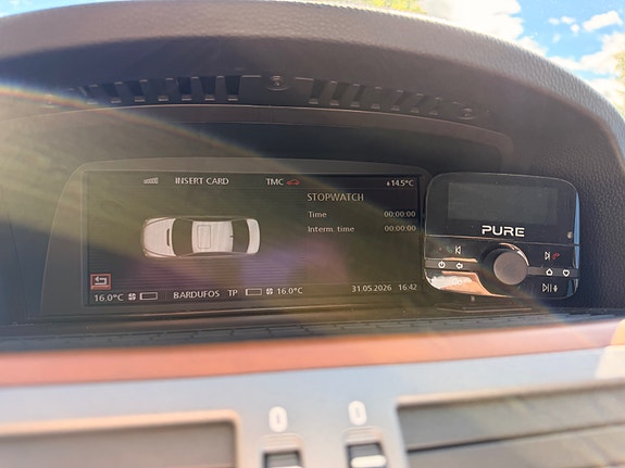 BMW 7-Serie 11 of 16