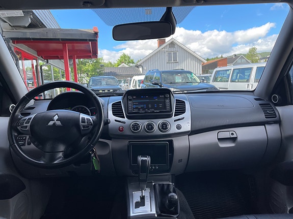 Mitsubishi L200 9 of 30