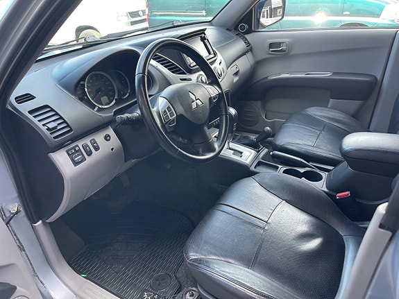 Mitsubishi L200 29 of 30