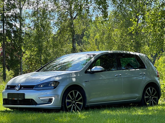 Volkswagen Golf VII 5 of 5