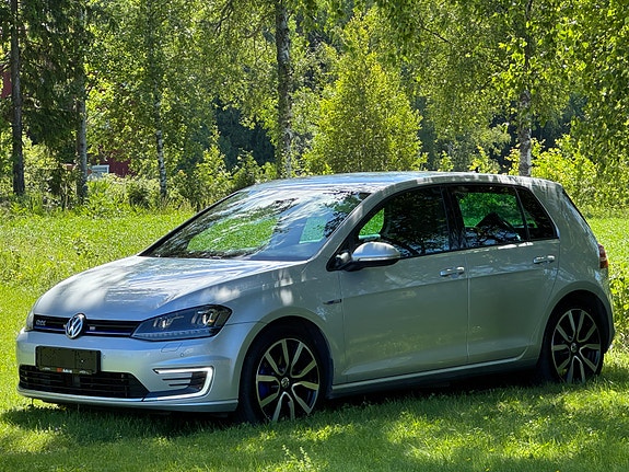 Volkswagen Golf VII 6 of 22