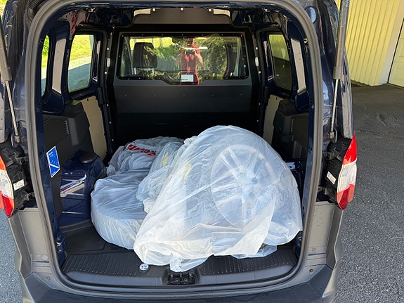 Ford Courier 17 of 19