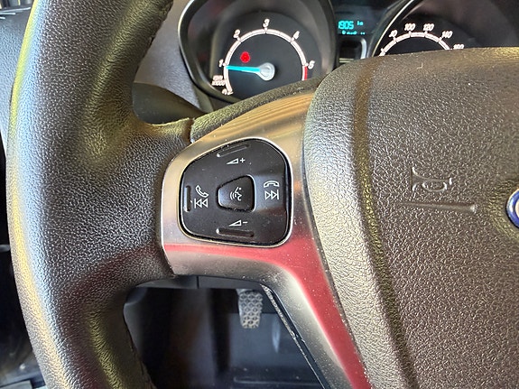 Ford Courier 12 of 19