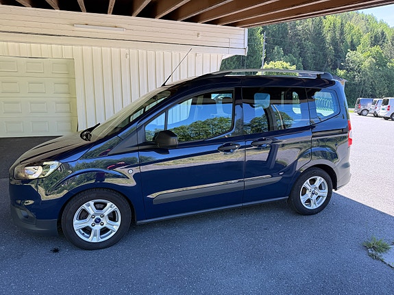 Ford Courier 2 of 5