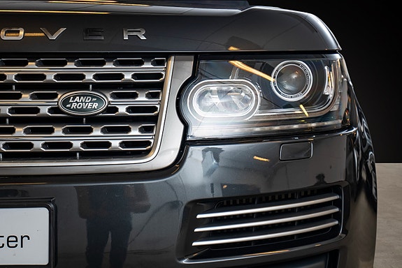 Land Rover Range Rover 3 of 5