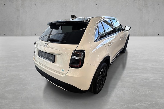 Fiat 600e 5 of 5