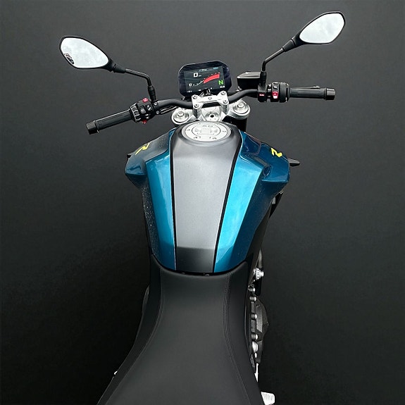 BMW F 900 R 3 of 5