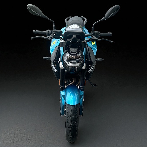 BMW F 900 R 4 of 5