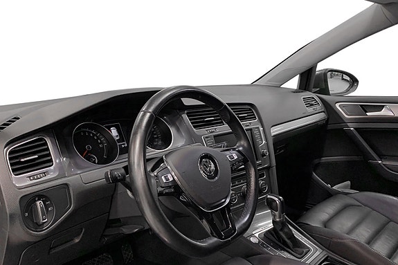 Volkswagen e-Golf VII 5 of 5