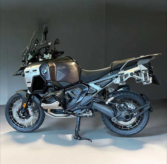 BMW R 1300 GSA TRIPLE BLACK 3 of 5