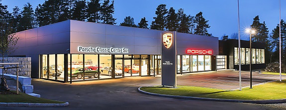 Porsche Taycan Cross Turismo 14 of 15