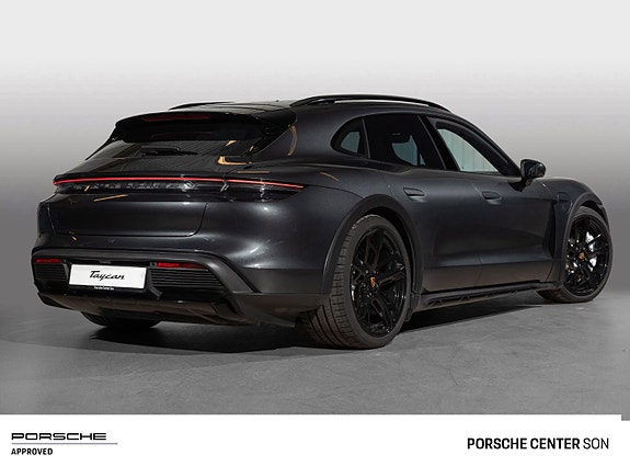 Porsche Taycan Cross Turismo 3 of 15