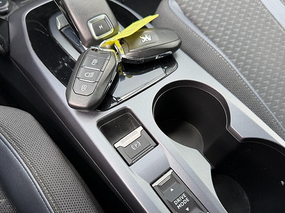 Peugeot 2008 23 of 28