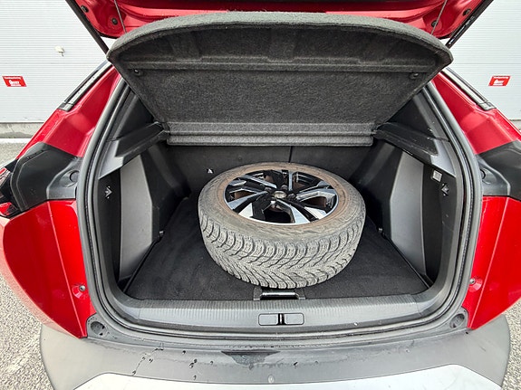 Peugeot 2008 27 of 28